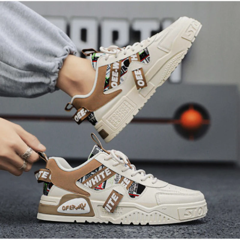 カジュアルファッションレザースニーカー新しいスケートボードメ - Badminton Shoes Men のレビューと価格